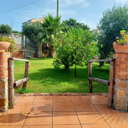 Casale 920 Bed & Breakfast 4*