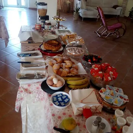 Bed and Breakfast Casale 920 4*