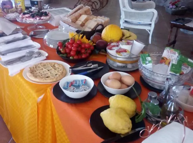 לינה וארוחת בוקר Casale 920 4*